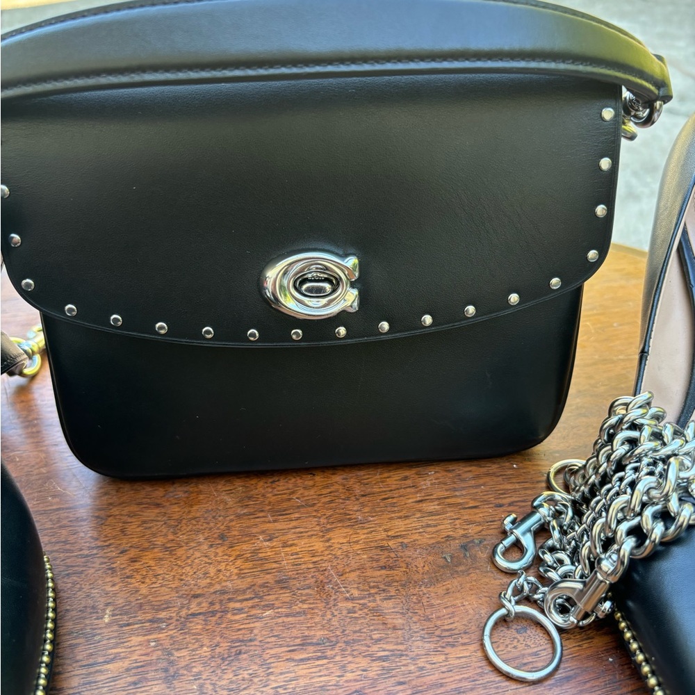 COACH Cassie 19 With Rivets Crossbody Bag EUC  CU031